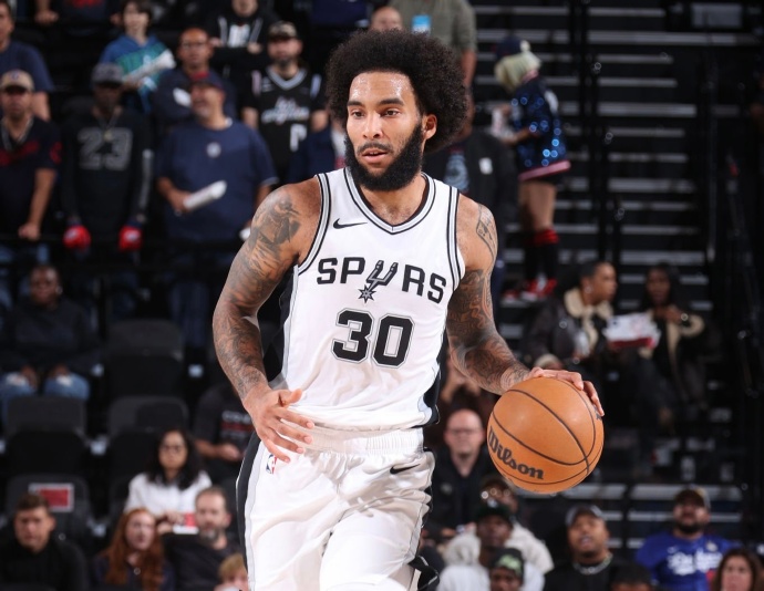 易胜博体育-圣安东尼奥马刺队新赛季力争晋级季后赛