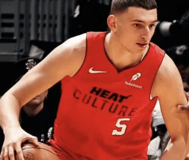 易胜博体育-爵士客场战胜尼克斯，高效命中率稳固胜局