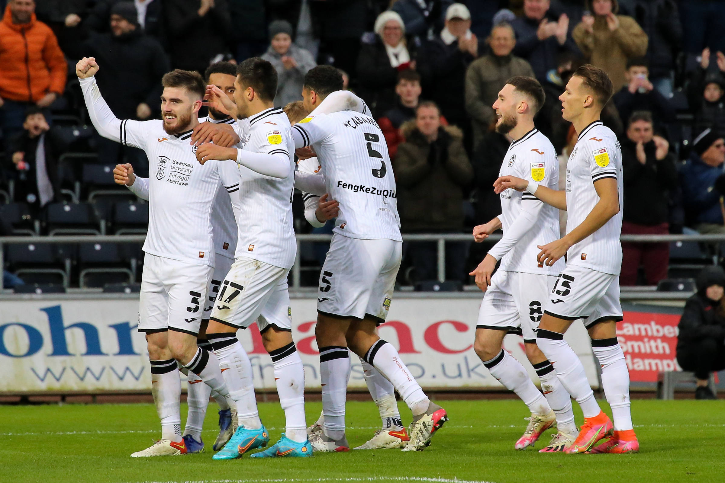 易胜博体育-伯明翰城客场逼平，保级形势略有好转