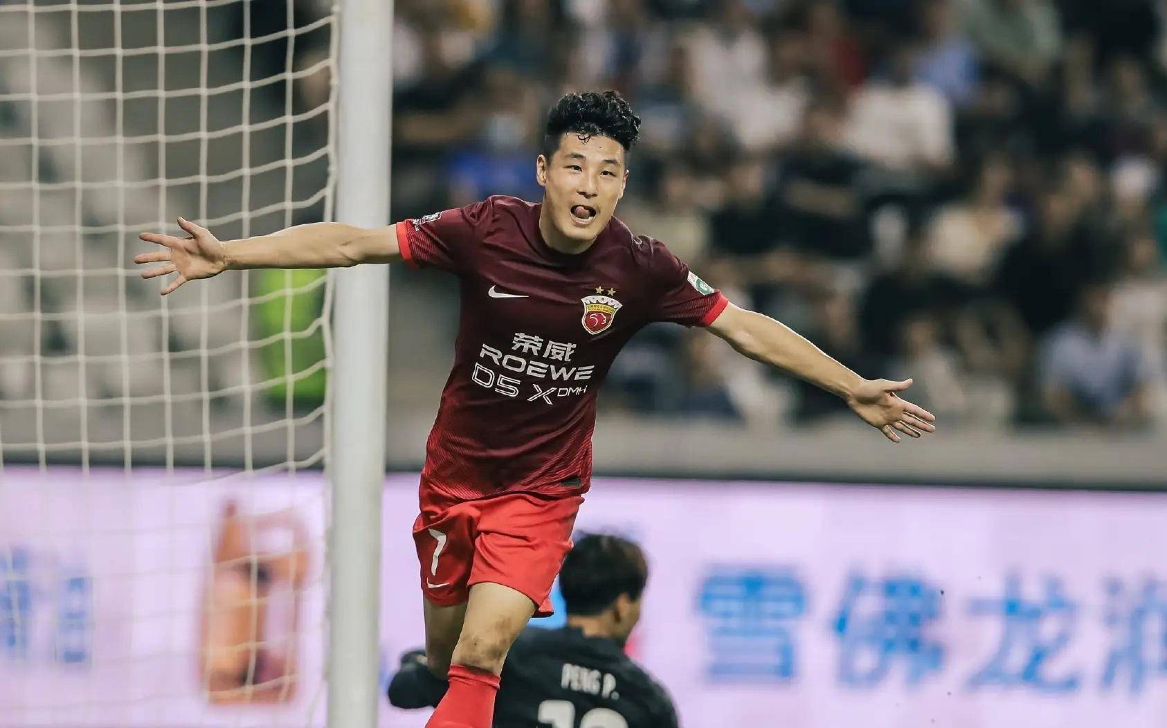 ysbSPORTS-上海申花引援不力，球队实力逐步下降