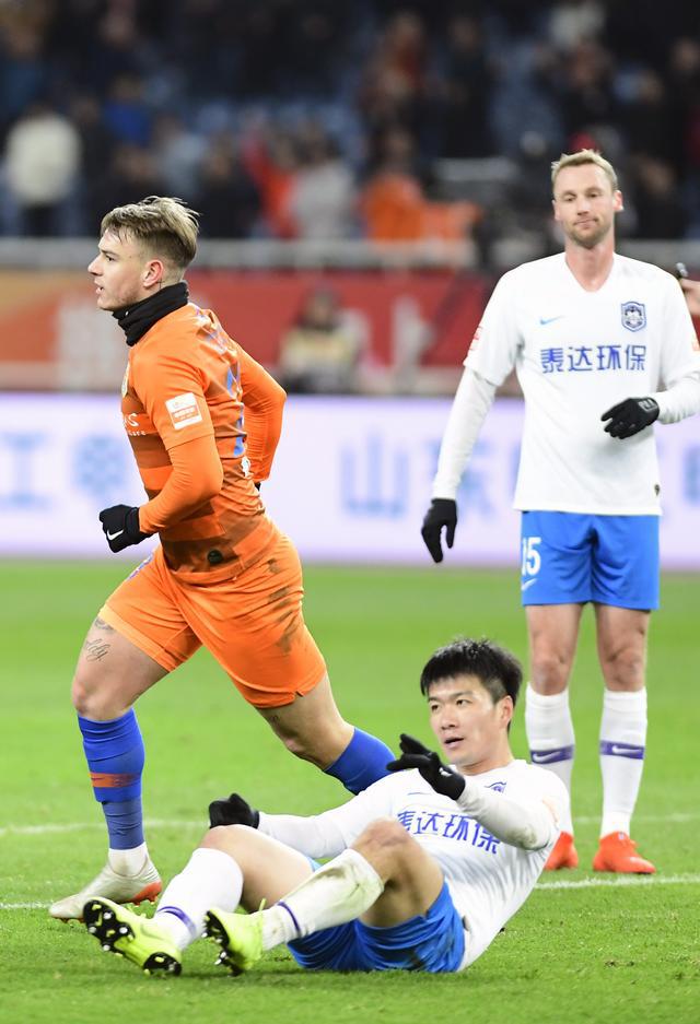 易胜博体育-天津泰达客场负于山东鲁能，止步不前