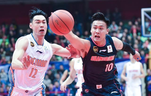 易胜博体育-雄鸡队队员进入单场砍下30+得分榜