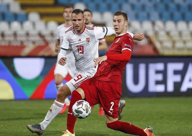 易胜博体育-匈牙利队在欧预赛比赛中遭遇困难，全力抗争