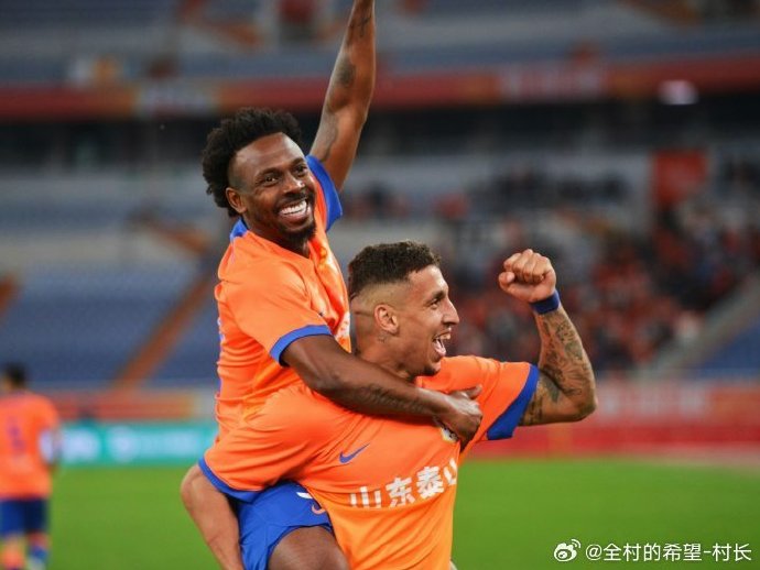 易胜博体育官方网站-关键时刻球队把握机会，获得胜利