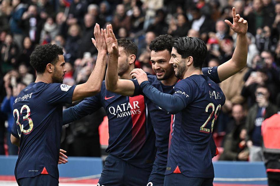 ysbSPORTS-巴黎圣日耳曼队员因受伤退出本轮比赛