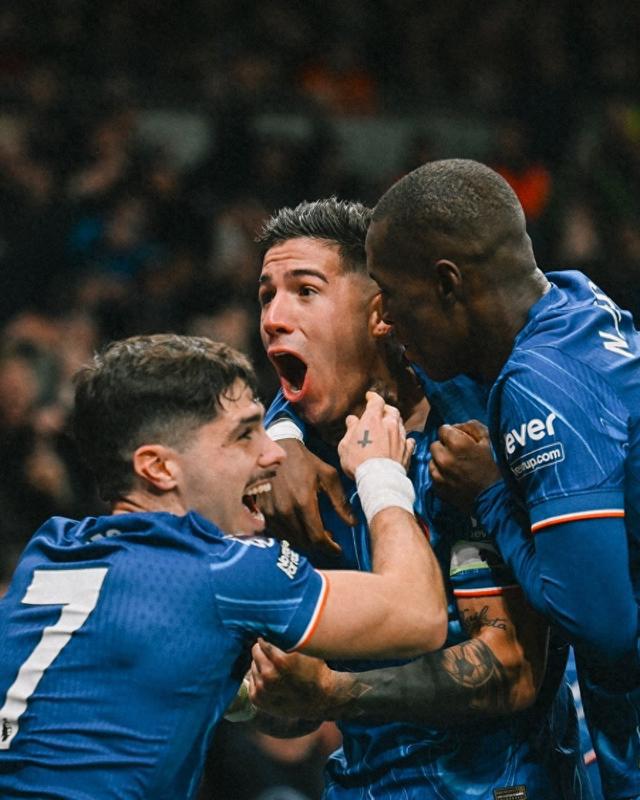 ysbSPORTS-切尔西在对阵热刺队的比赛中赢得胜利，晋级