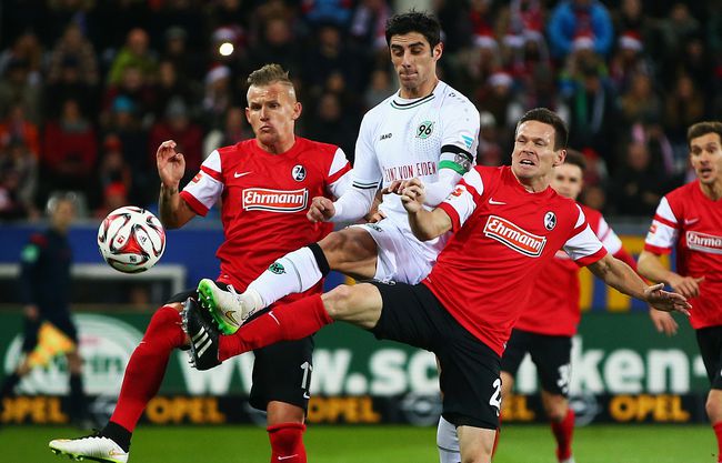 萨斯索罗在主场逼平对手,积分榜位置保持平稳 萨斯索罗在主场逼平对手,积分榜位置保持平稳