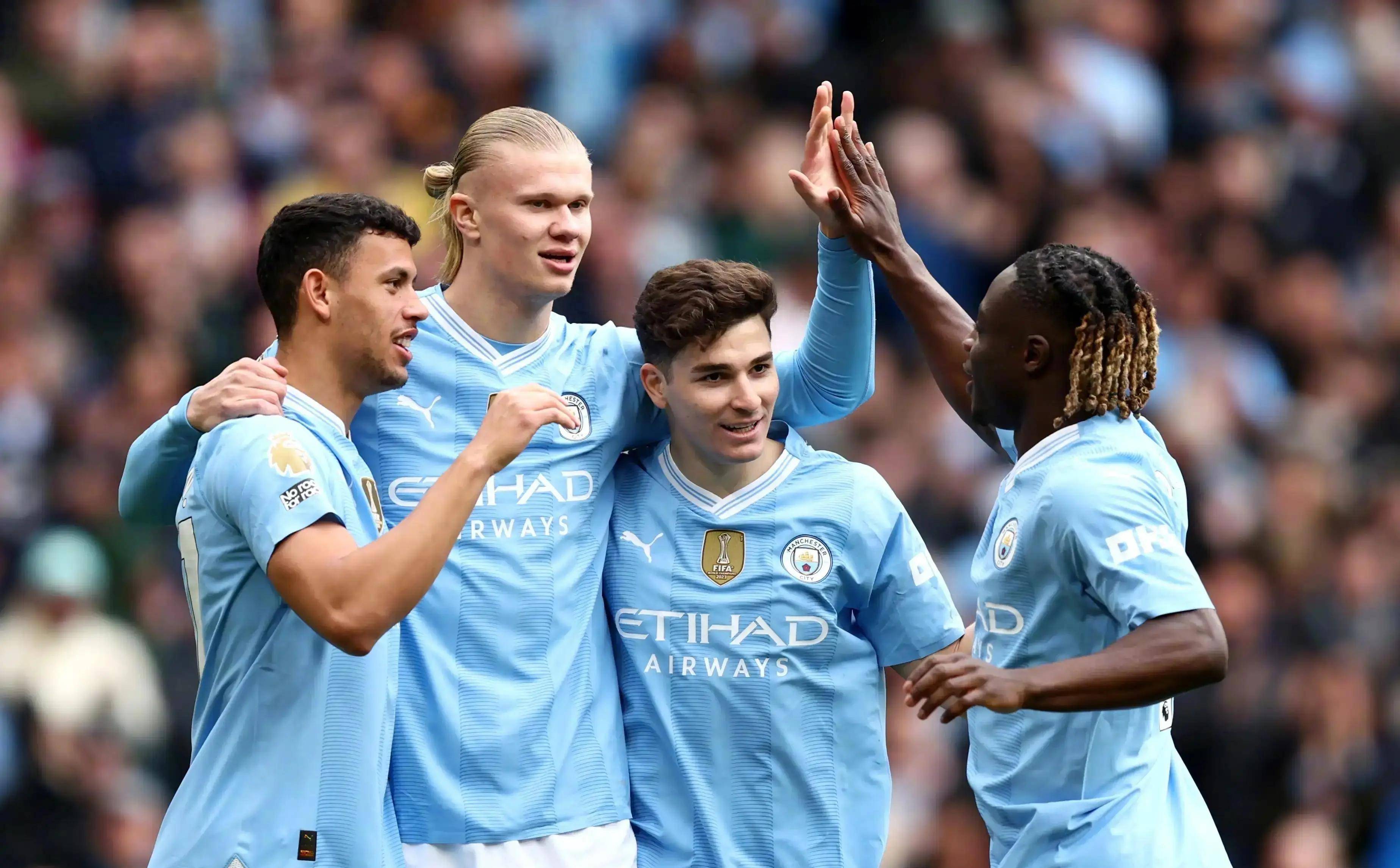 易胜博体育-曼城球员才华横溢，领先全场获胜