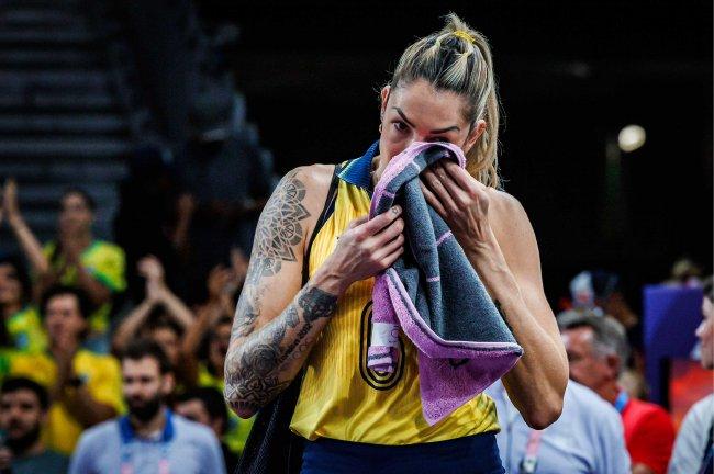 巴西代表团在排球比赛中斩获金牌