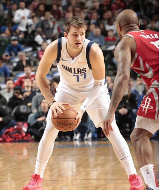 ysbSPORTS-独行侠客场击败篮网，状态上升再添一城