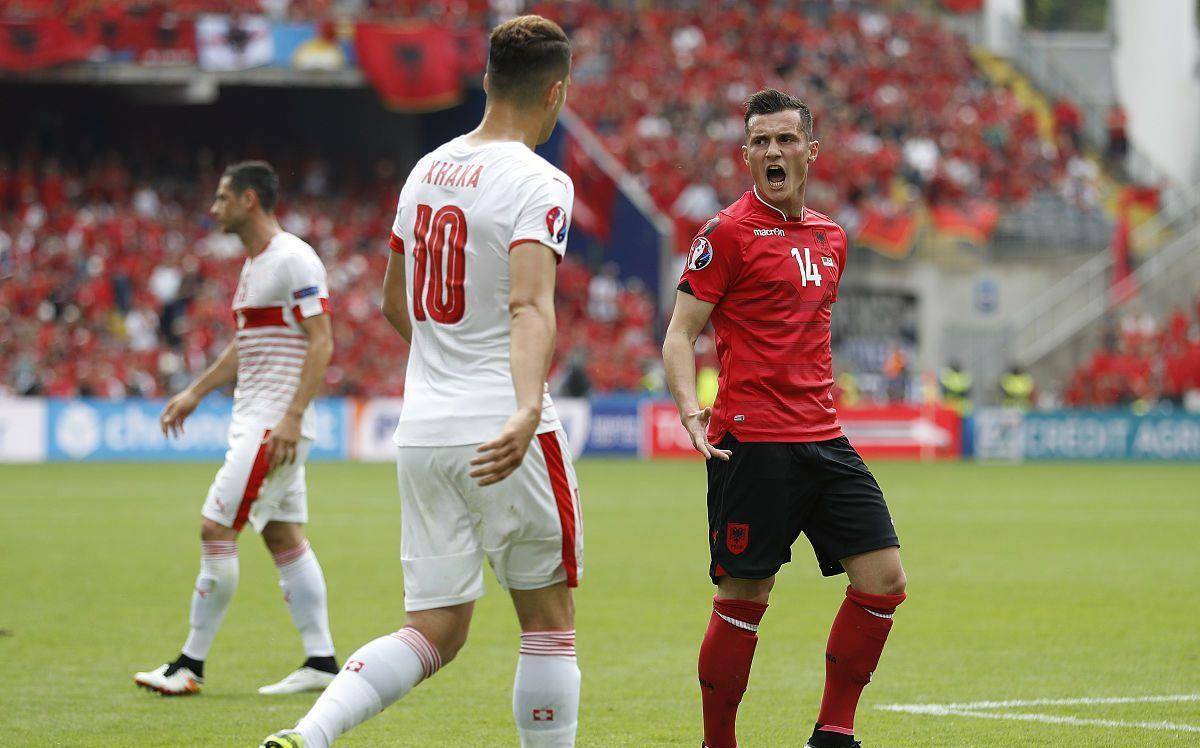 易胜博体育官方网站-英格兰主场平局立陶宛，领先优势缩小