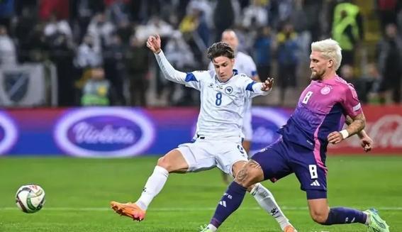 易胜博体育官方网站-精彩瞬间点亮欧国联赛场激情