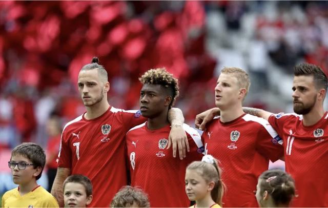 易胜博体育官方网站-雄霸场上！球队在比赛中称雄