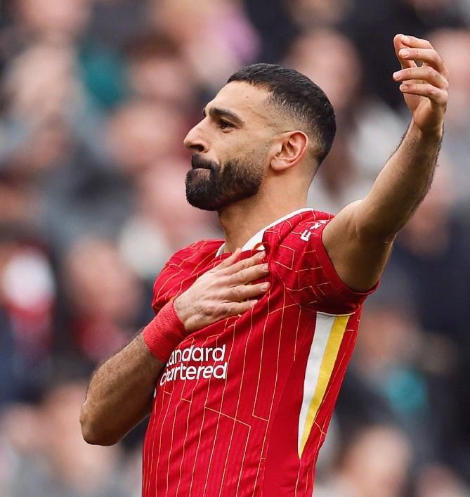 易胜博体育-利物浦逆转胜诺里奇，坚守分榜首