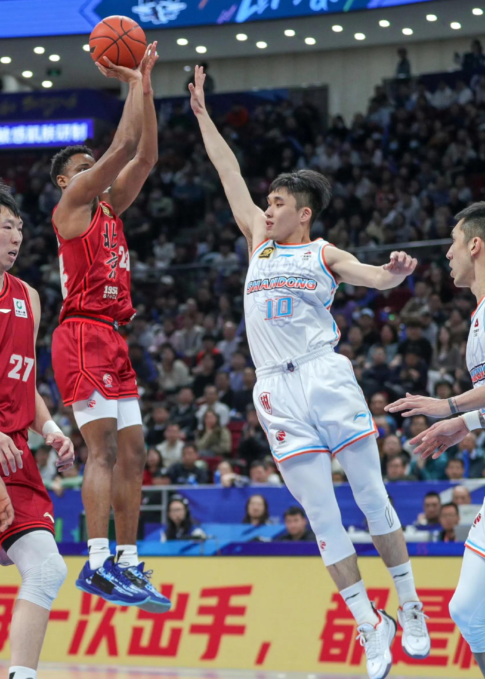 山东男篮抢分能力强,备战重要比赛 山东男篮抢分能力强,备战重要比赛