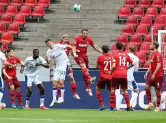 ysbSPORTS-蒂蒂重返斯图加特，球队士气大振备战对决