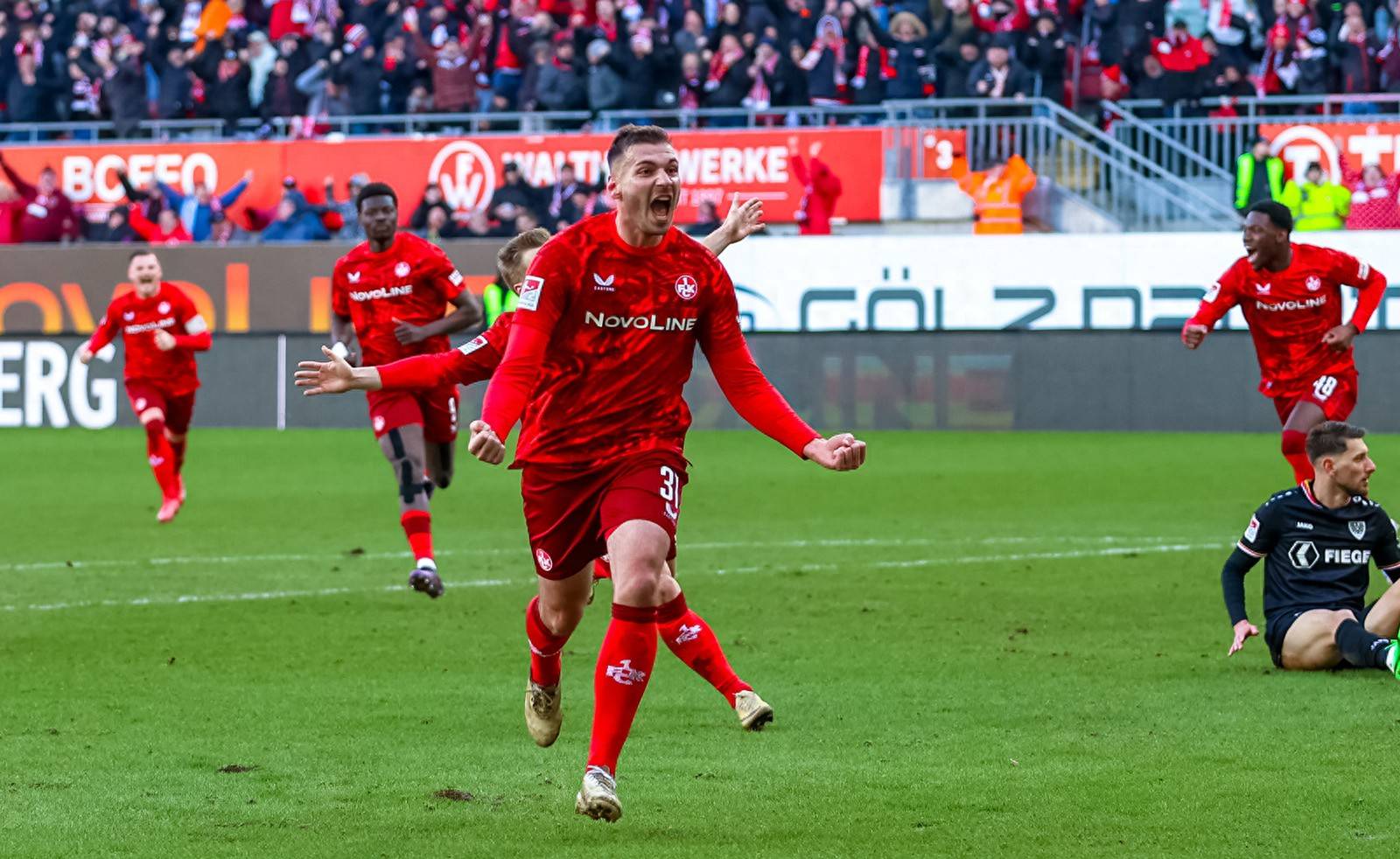 易胜博体育-凯泽斯劳滕在主场连克对手，展现实力