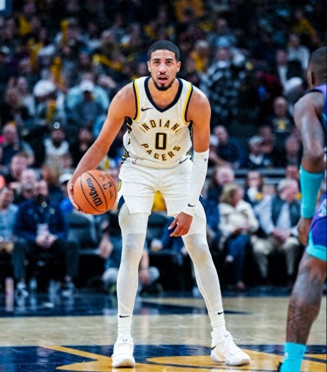 ysbSPORTS-爵士客场大胜魔术，罗弗尔发威黄蜂扼杀对手