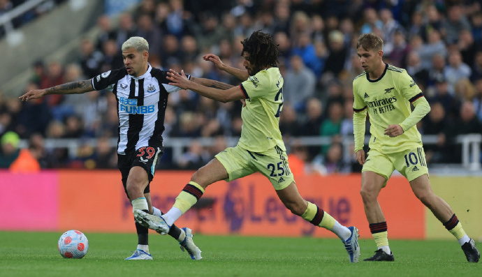 易胜博体育-莱斯特城客场击败伯恩茅斯，继续保持联赛不败