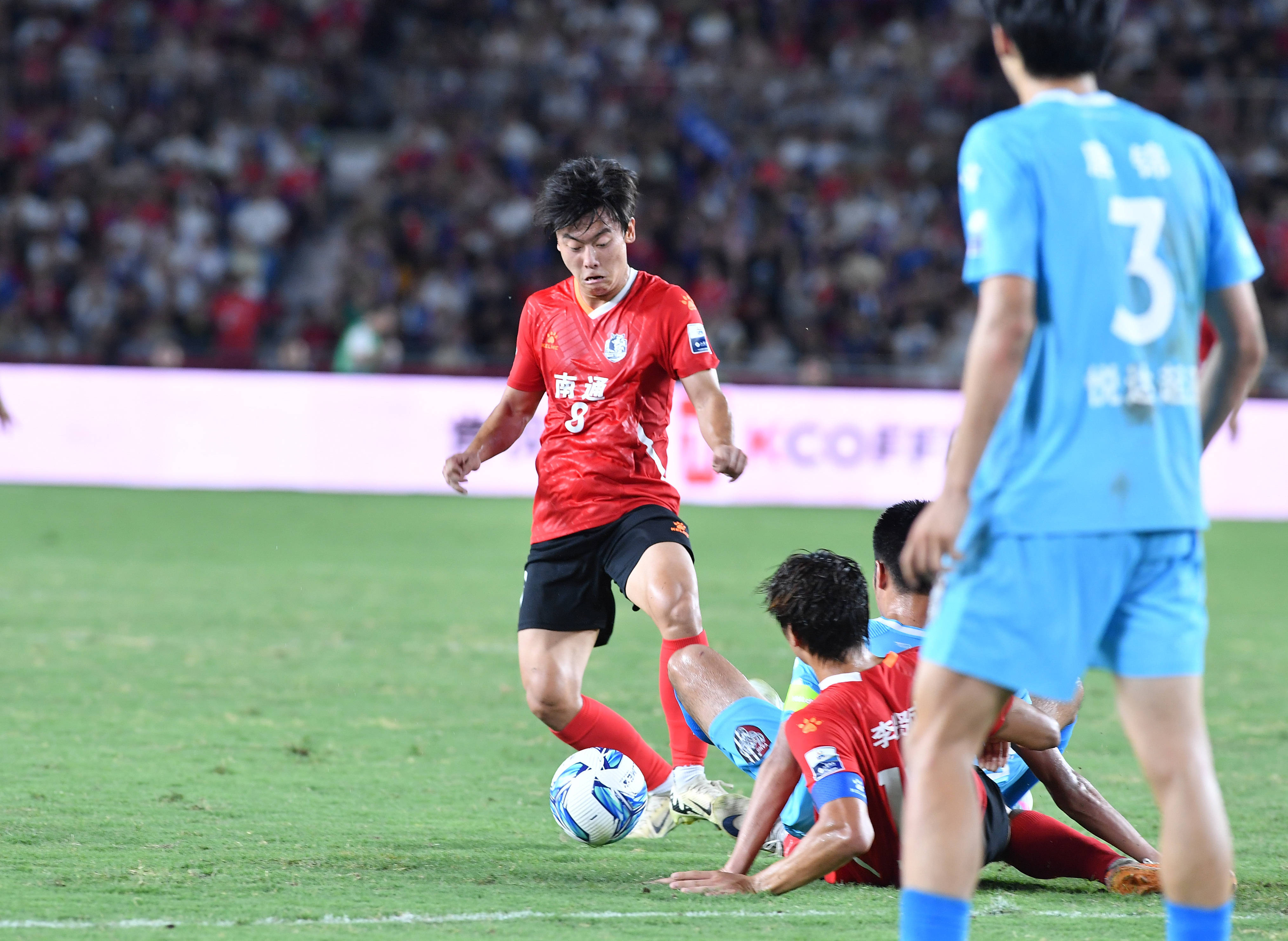 易胜博体育-中国女子足球队再次在比赛中占据上风