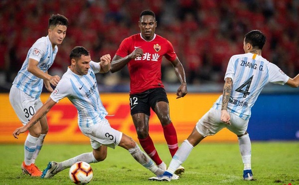 易胜博体育-深圳佳兆业在比赛中实现大胜，创下佳绩