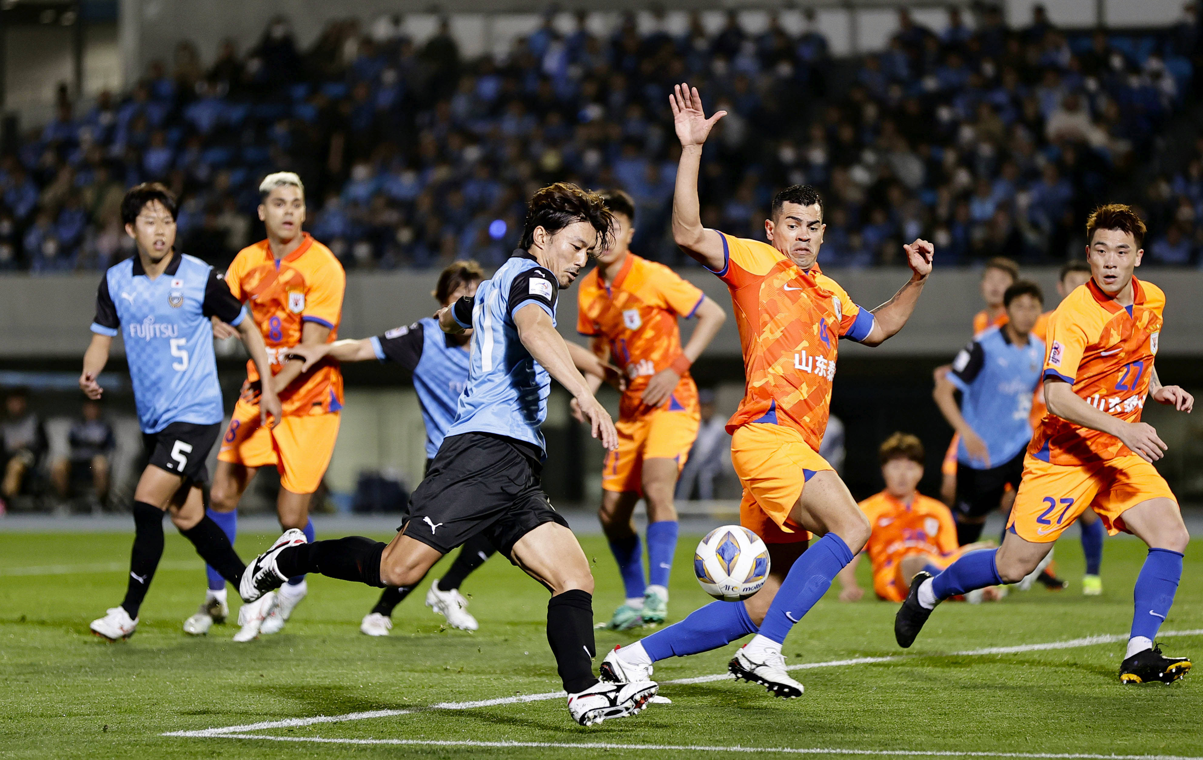 易胜博体育官方网站-主场作战受限，球队寻求客场突破