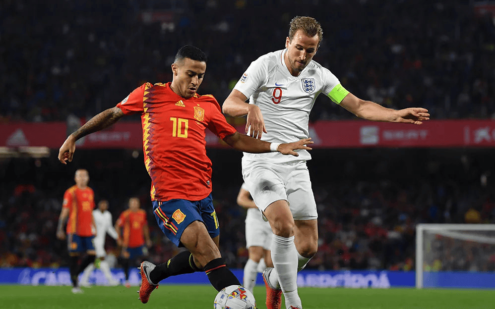 易胜博体育-希腊队取得友谊赛胜利，实力稳步提升