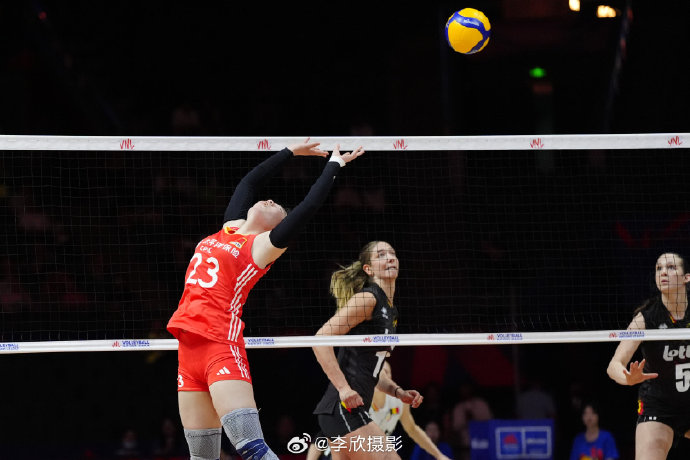 比利时女排队表现抢眼,进入半决赛 比利时女排队表现抢眼,进入半决赛