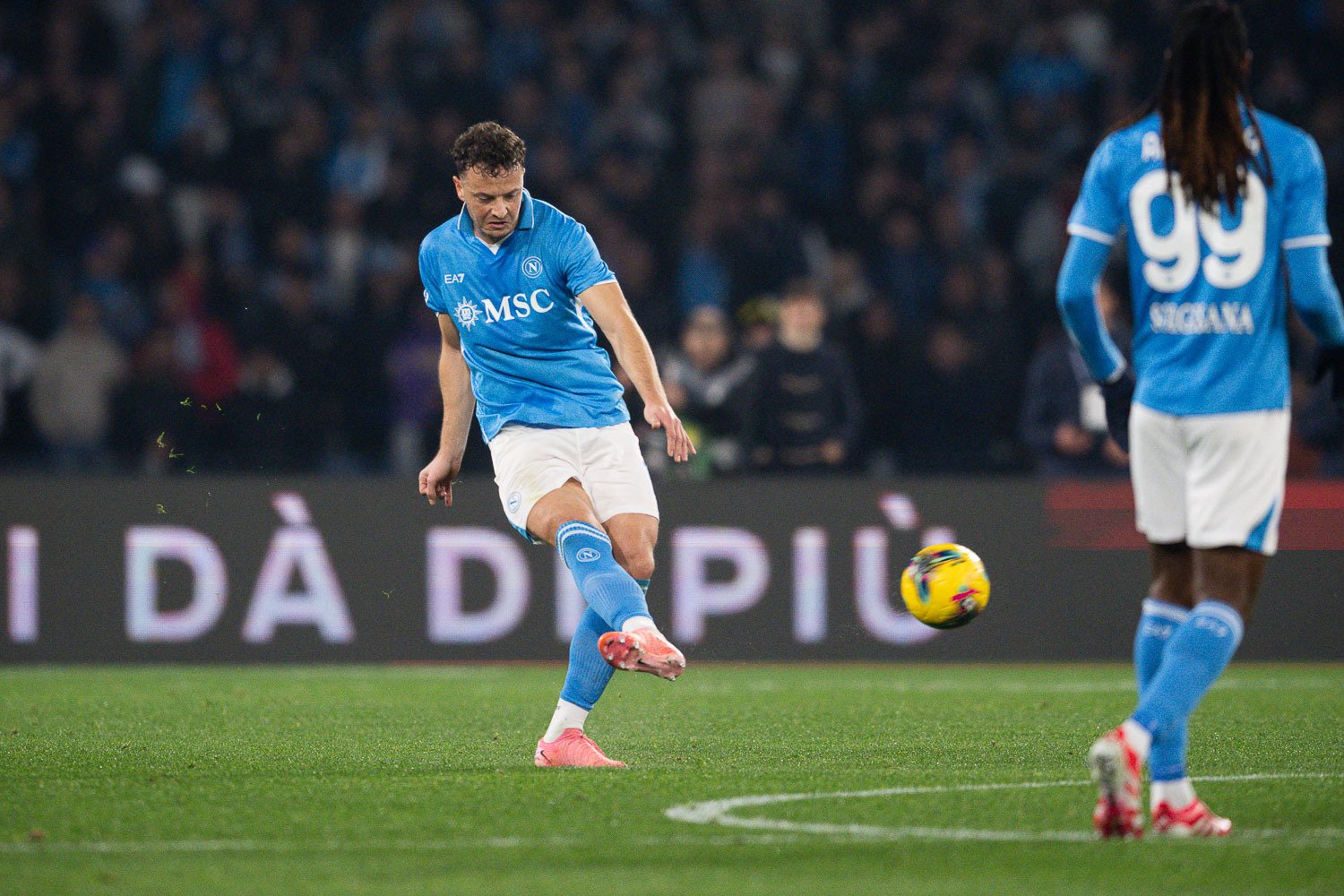 易胜博体育-那不勒斯主场力克对手，保持不败势头