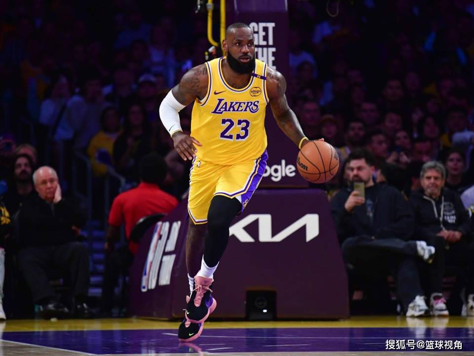 易胜博体育官方网站-湖人不敌独行侠，詹皇30分未能挽败