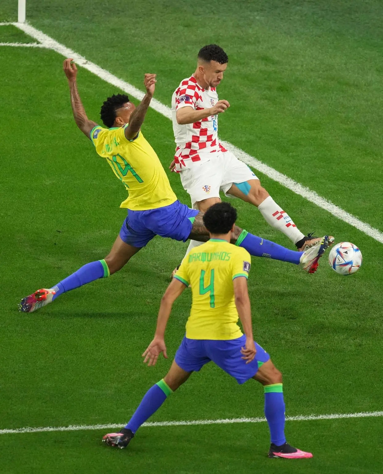 易胜博体育-克罗地亚足球队铁血作战，成功晋级下一轮