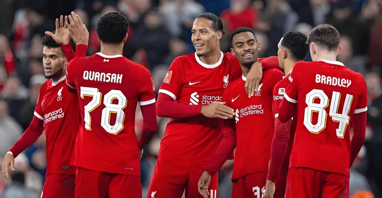 易胜博体育官方网站-利物浦2-1逆转水晶宫，继续领跑英超榜单