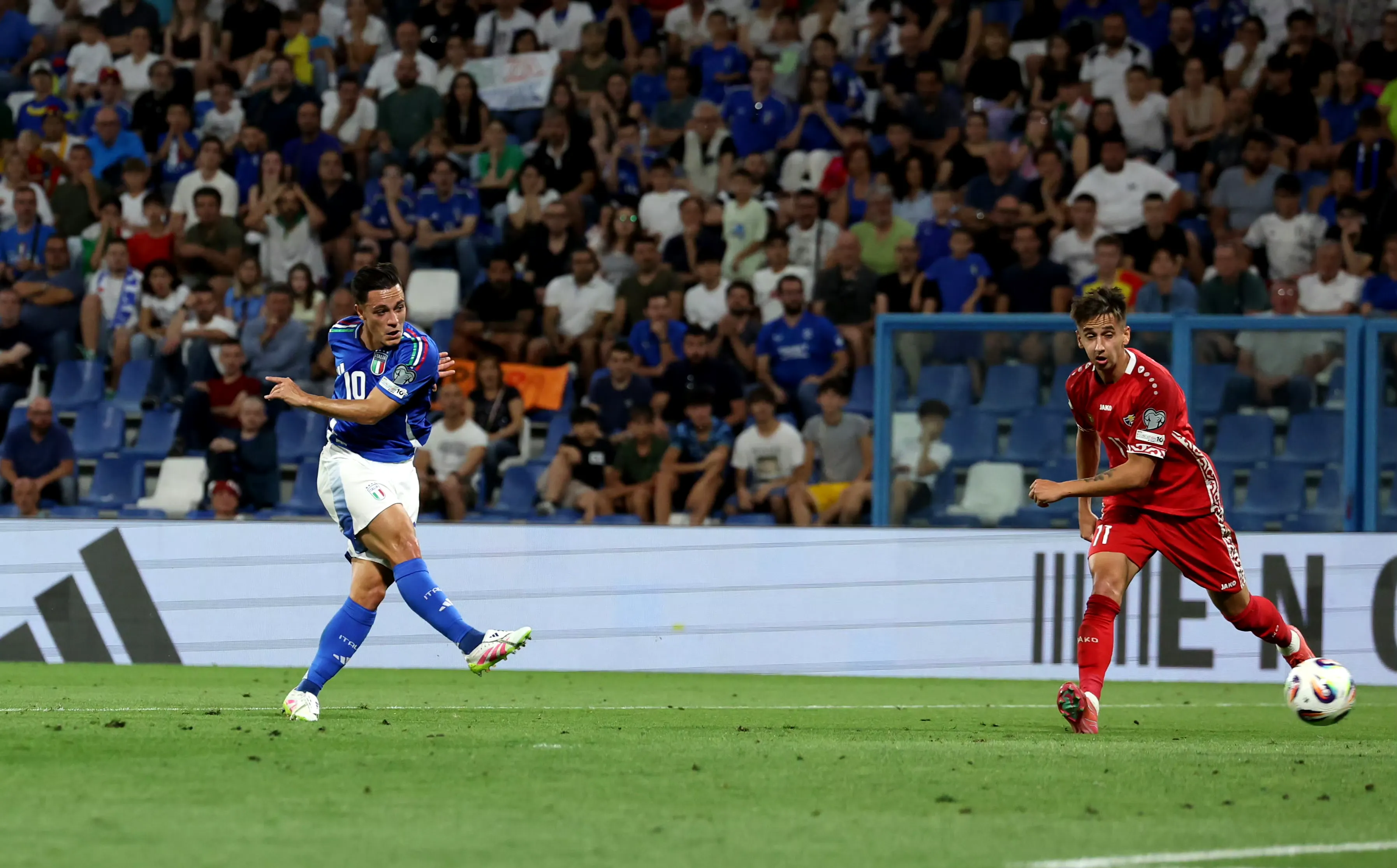 易胜博体育-传控打法效果显著，球队多次射门