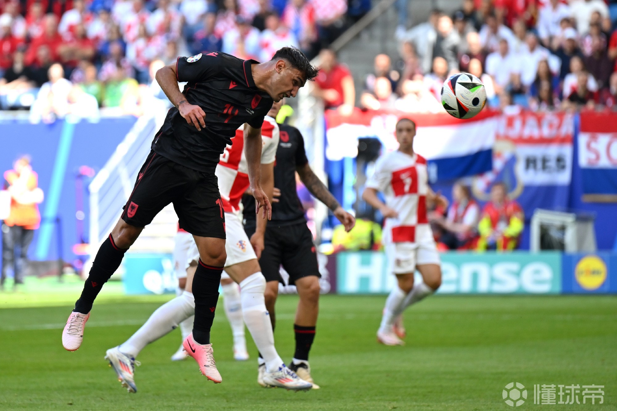 易胜博体育官方网站-西班牙一人少阿尔巴尼亚赢球，保持卫冕冠军荣誉