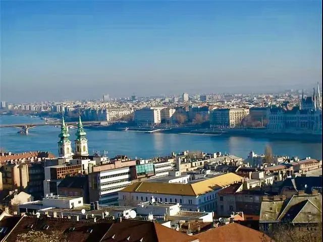 ysbSPORTS-意大利客场迎战南斯拉夫，鏖战在即