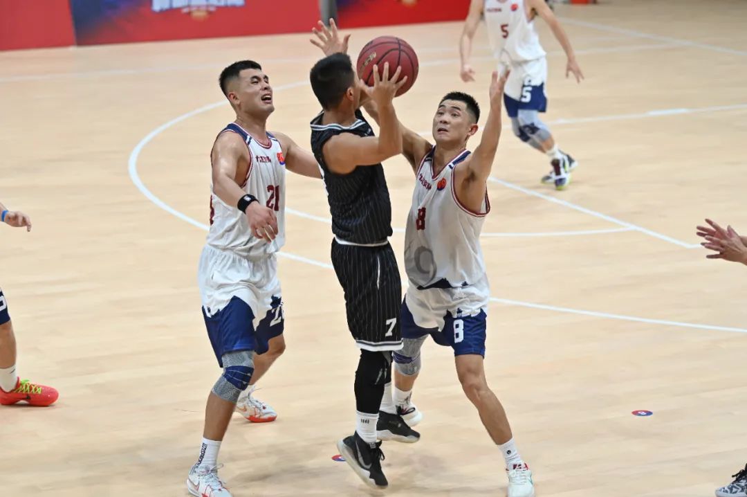 易胜博体育-江西男篮表现出色，轻松取得晋级资格