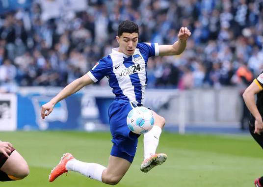 易胜博体育-柏林赫塔主帅赞扬队员奋斗精神，斩获亚洲行李杯冠军！