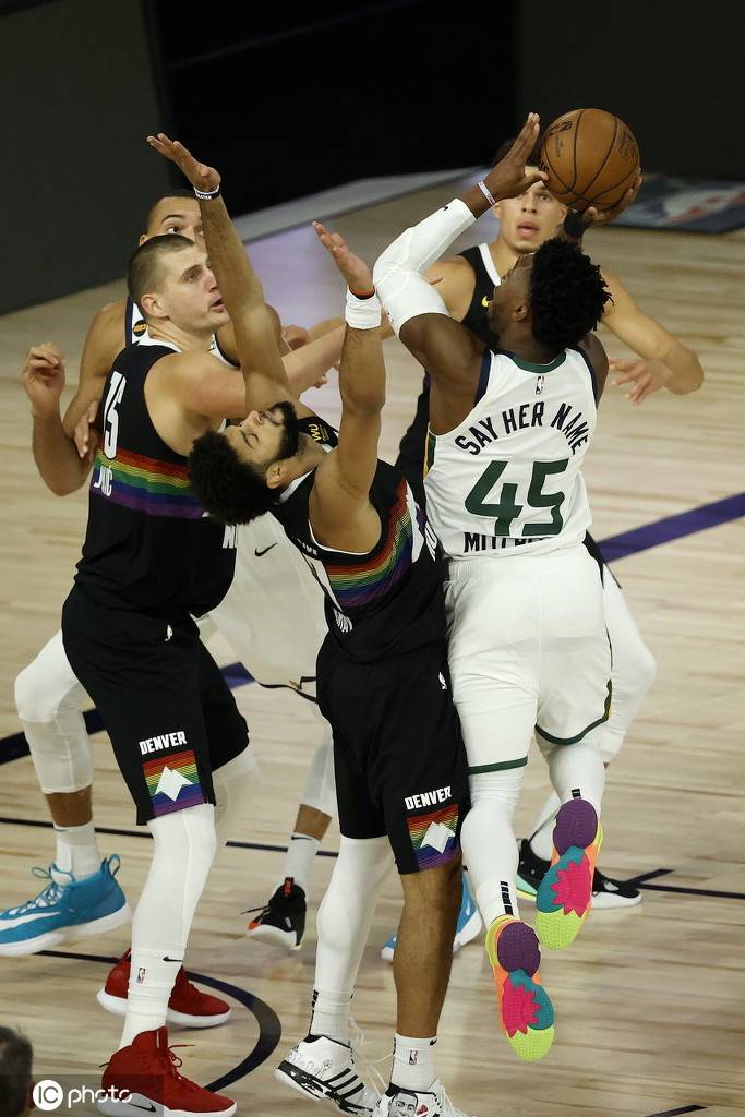 爵士击败太空人,米切尔全场砍下30+分 爵士击败太空人,米切尔全场砍下30+分