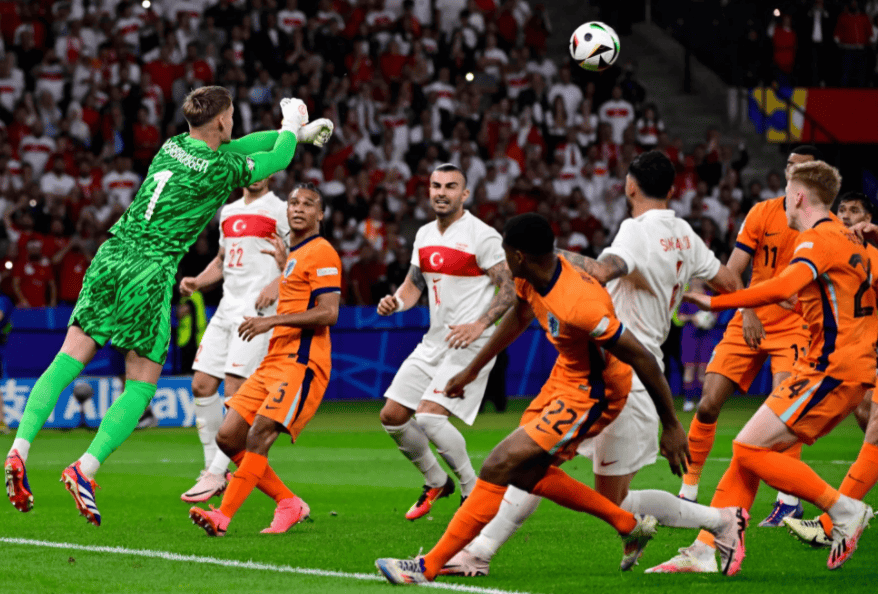 ysbSPORTS-荷兰客场战胜对手，实力雄厚锁定领先