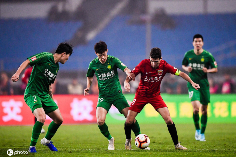 易胜博体育官方网站-恒大主场胜上港，稳固半程冠军地位