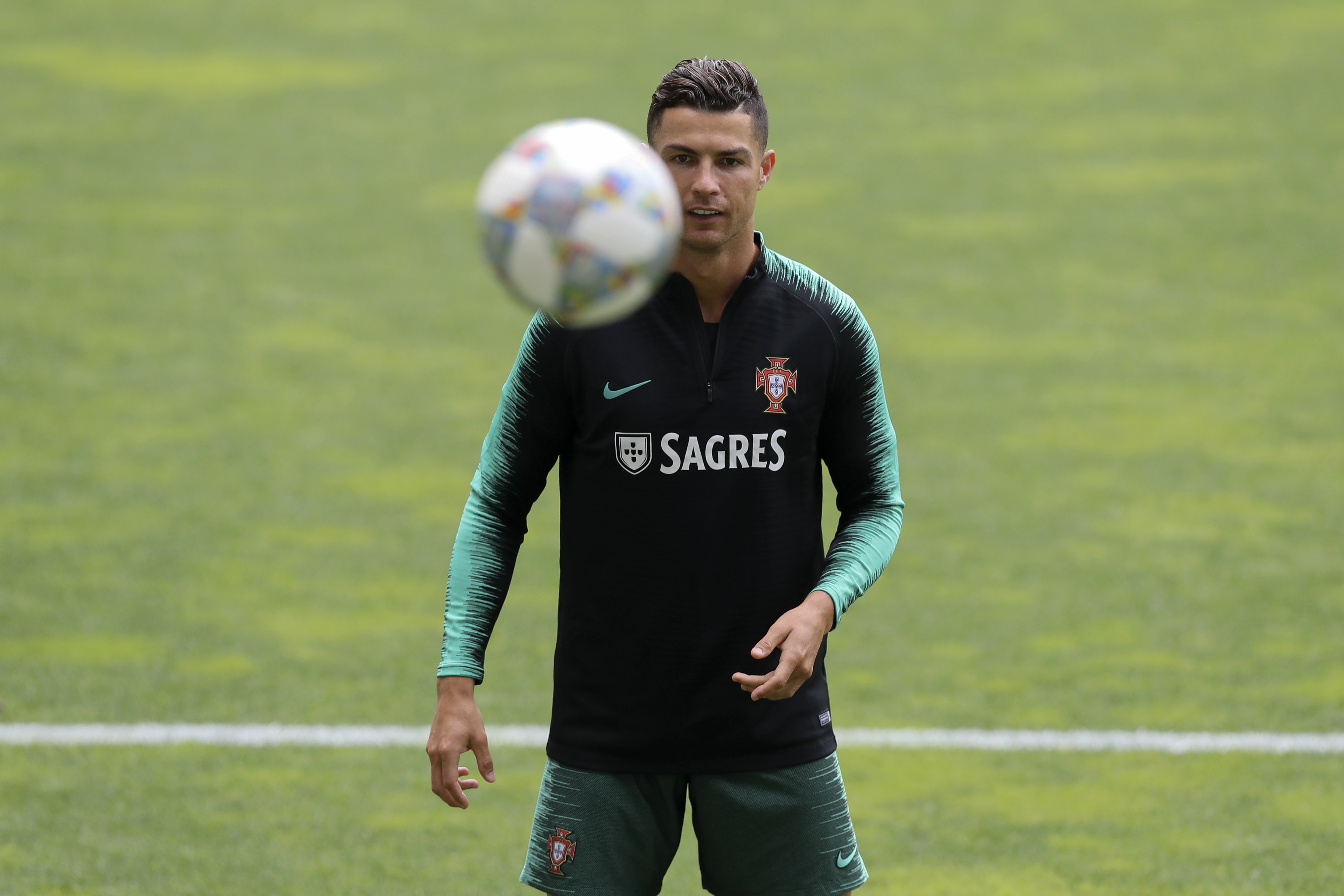 易胜博体育-欧洲强队华丽登场，备战顶级联赛