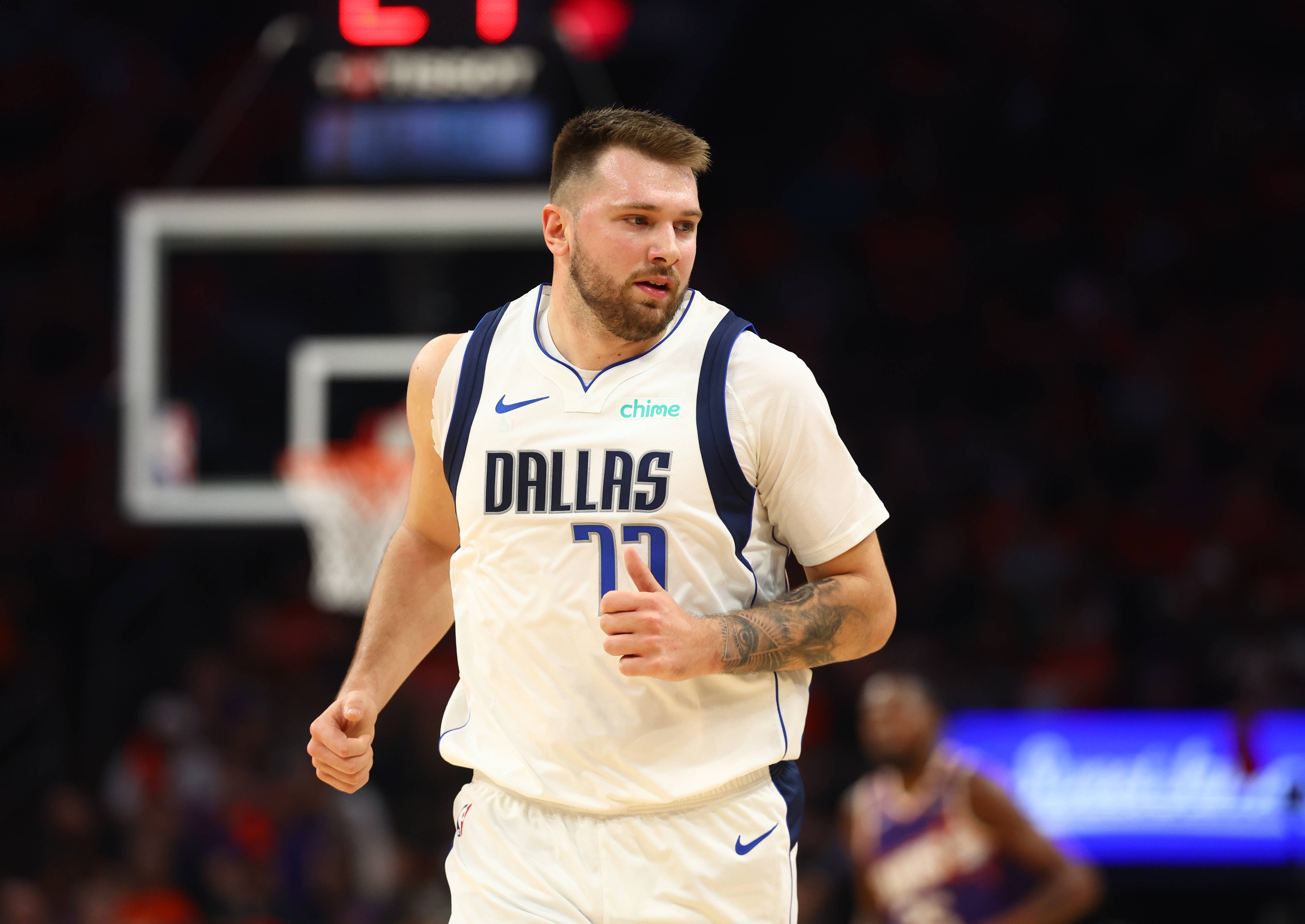 76人锋线发挥出色，逆转太阳