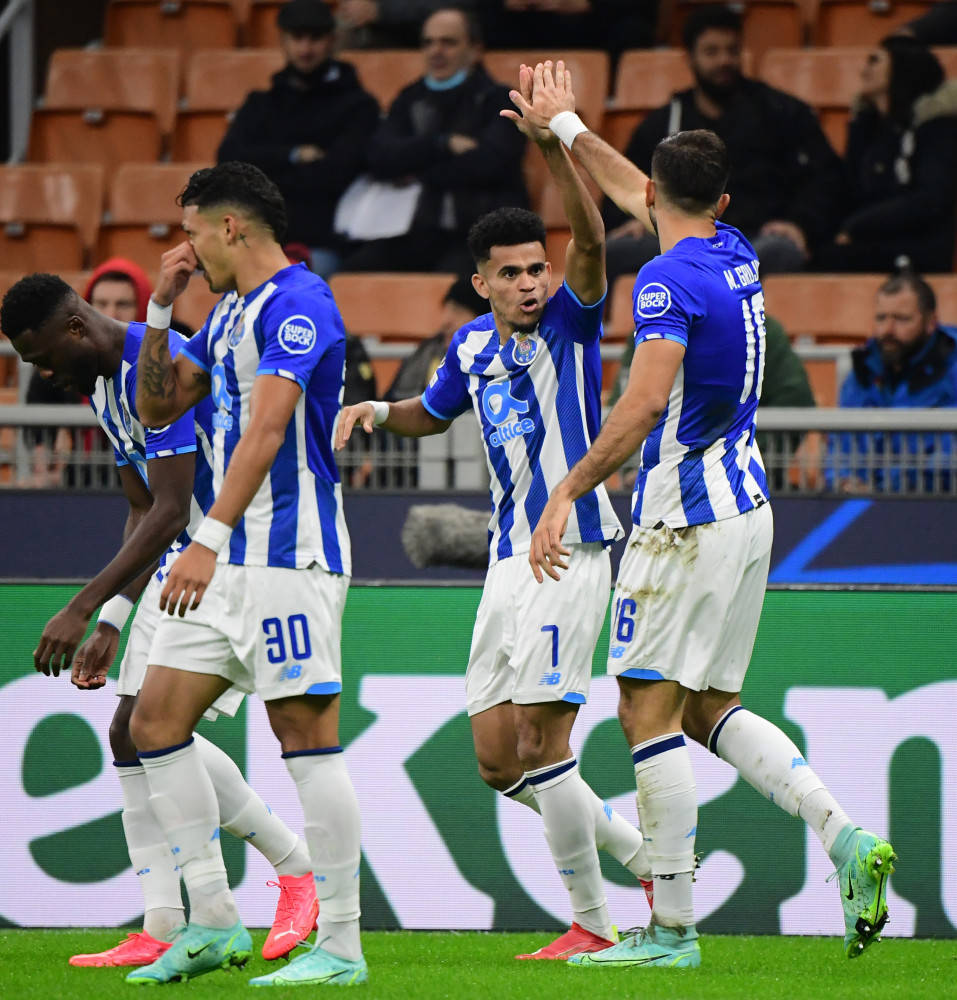 波尔图1-0击败英格兰豪门切尔西，葡超豪强赢得关键胜利