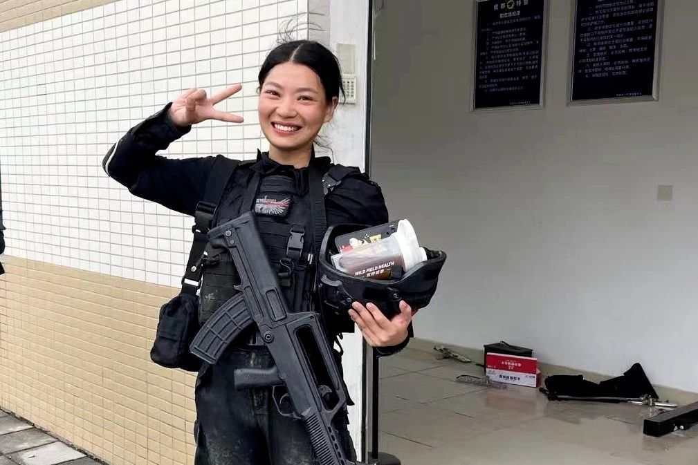 易胜博体育-挑战极限！女子射击选手完美发挥