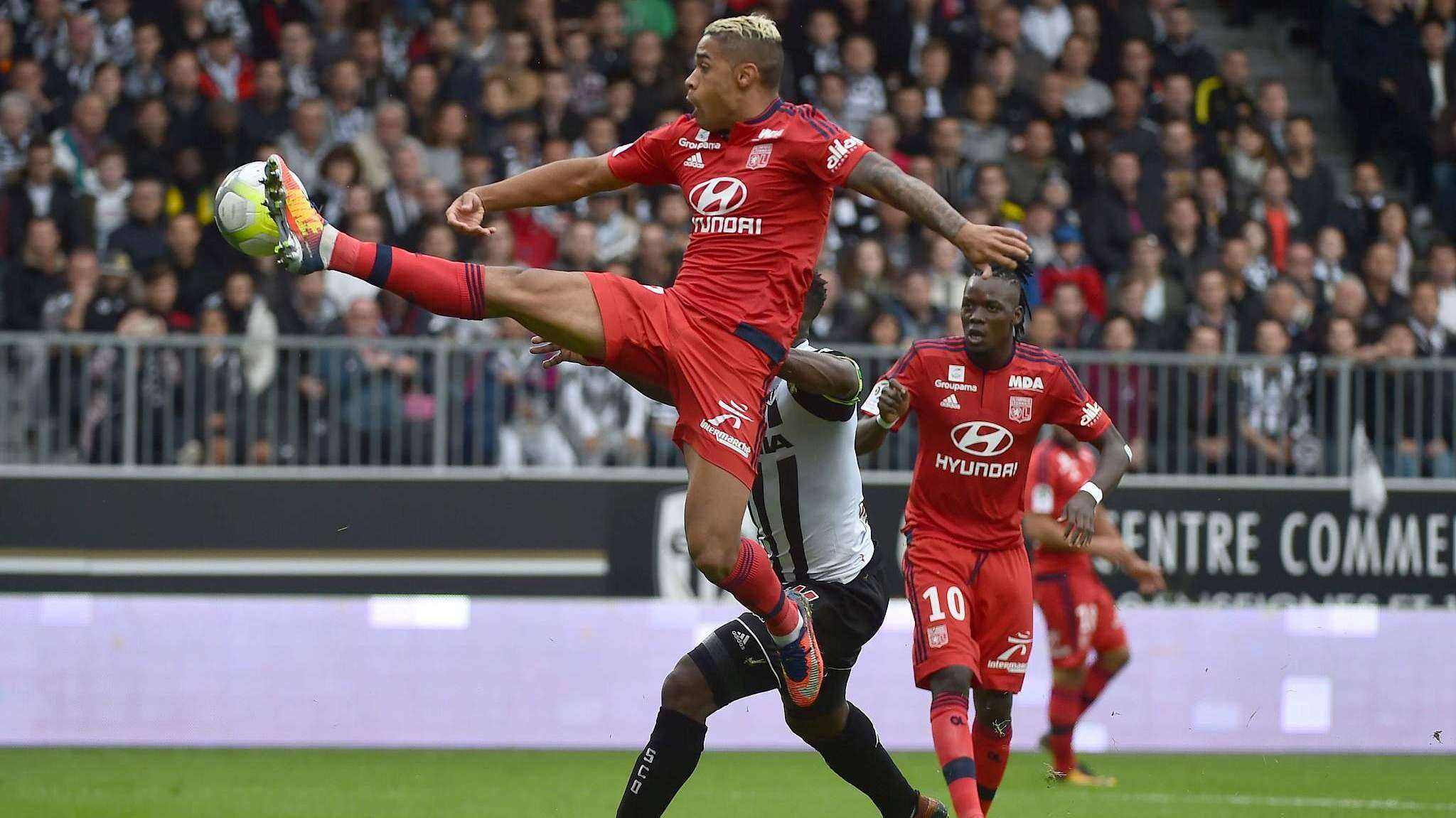 易胜博体育-里尔足球俱乐部球员为环保活动献爱心