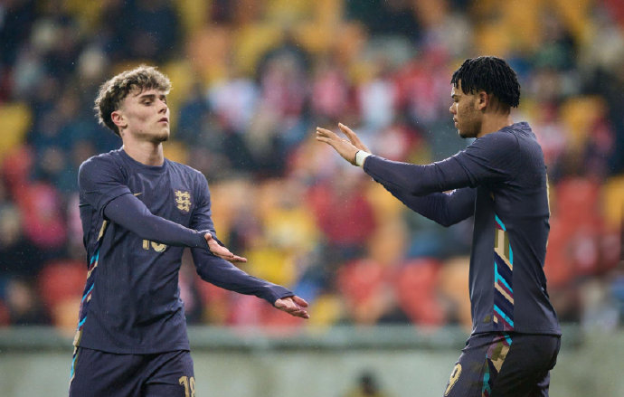 ysbSPORTS-欧洲精英赛事引人注目，联赛争夺激烈