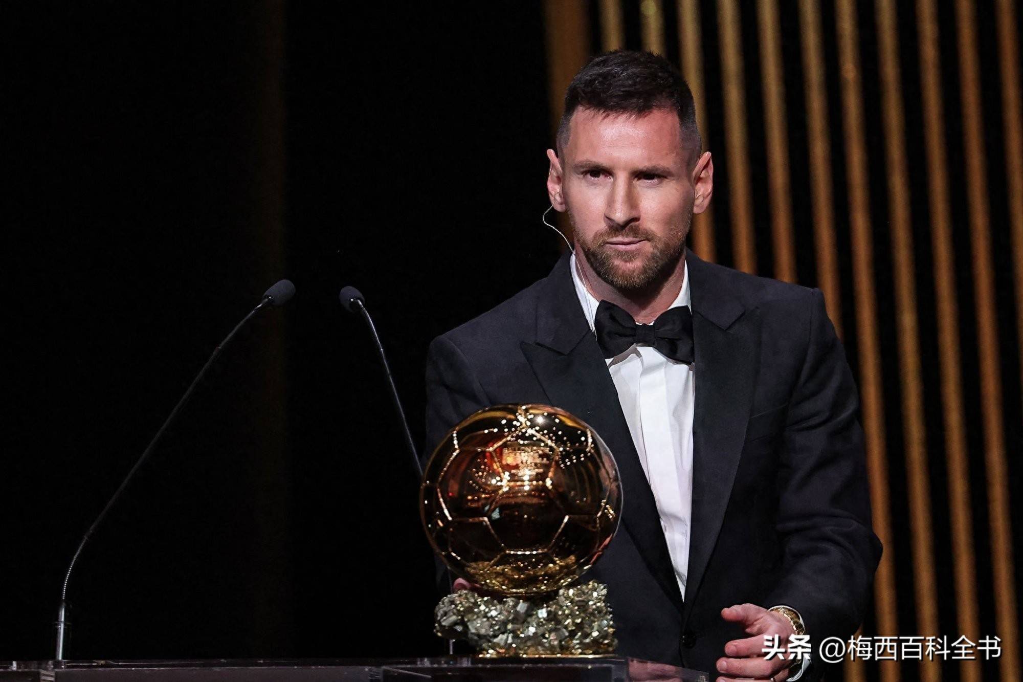 易胜博体育-梅西缔造奇迹，单赛季斩获五项大奖