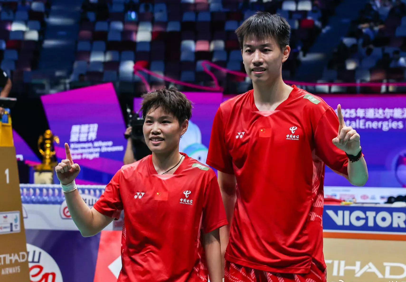 ysbSPORTS-泰国运动员在乒乓球比赛中表现出色，夺得银牌