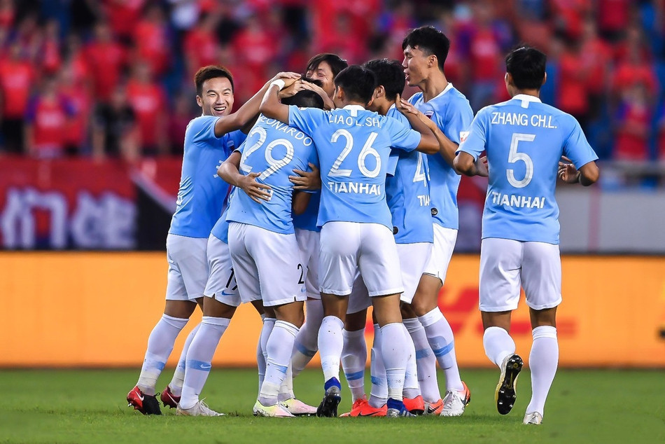 ysbSPORTS-球场上壮观对抗，悬念扑朔迷离