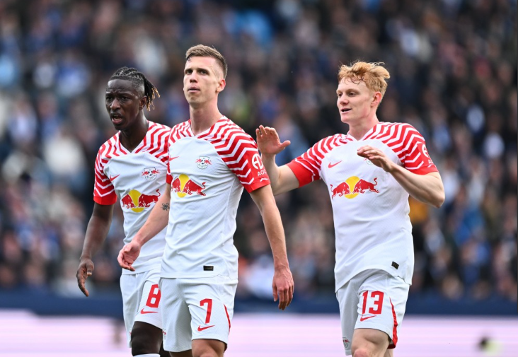 多特蒙德遭遇莱比锡逆转,德甲积分榜失去领先优势 多特蒙德遭遇莱比锡逆转,德甲积分榜失去领先优势